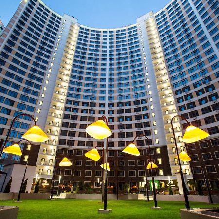 אודסה Bright Apartments מראה חיצוני תמונה